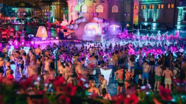 Budapeşte Gece Hayatı – Ruin Barlar ve Havuz Partileri