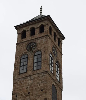 Gazi Hüsrev Bey Camii Saat Kulesi