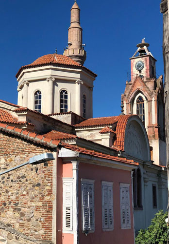 Saatli Camii Türkiye'de tatil yapılacak en güzel yerler