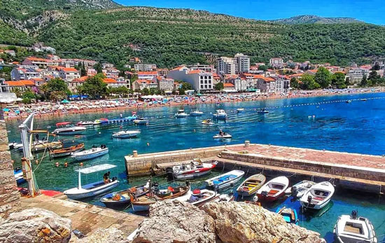 Budva gezilecek yerler Petrovac nerede En güzel tatil beldeleri Adriyatik Denizi