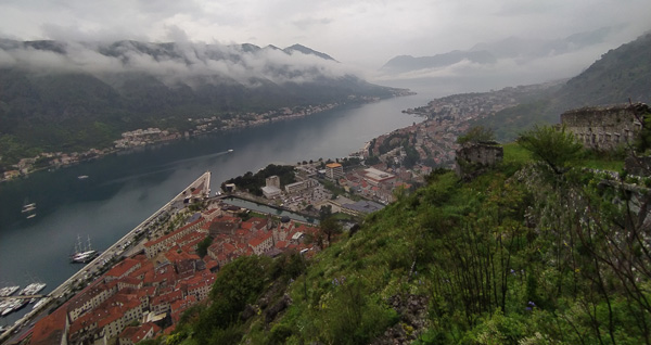 Karadağ şehirleri Kotor gezilecek yerler Turistik Balkan turu